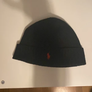 Polo Ralph Lauren mössa - Tjena säljer nu min Polo mössa eftersom den inte kommer till användning längre