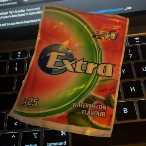 tomt tuggummi packet🎀 - de finns inget i det, kanske kan lägga i en liten gåva om någon är snäll🥰 chunks från beta squad är tyvärr inte inkluderad