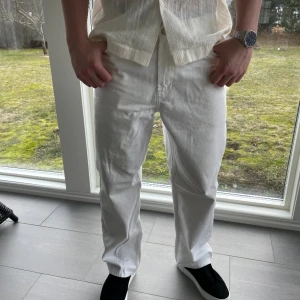 Sweet skbs byxor  - Knappt använda, Storlek small men stora i storleken, köpta från junkyard för 700kr. 