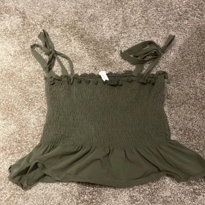 sommar tröja  - snygg grön sommar blus 