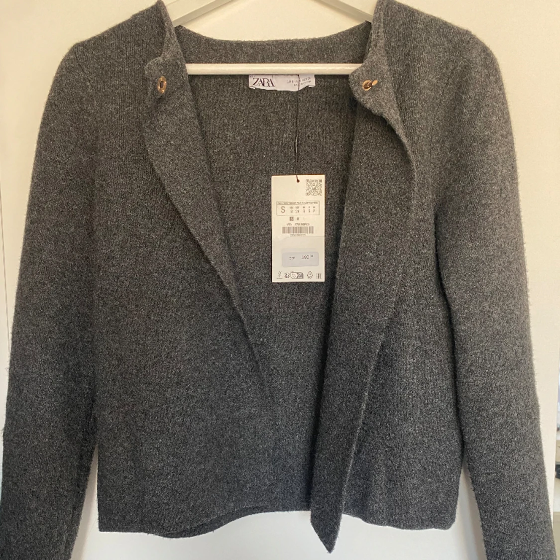 Zara cardigan med knapp  - 90