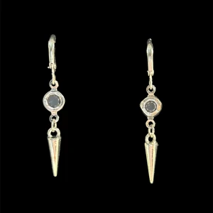 03 silver spikes - Nickelsäkra handgjorda örhängen från lunasparkle  Ett par örhängen