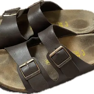 Birkenstock sandaler/tofflor stlr 46 Lite användning  (man ser på bilderna)   mycket behagliga!