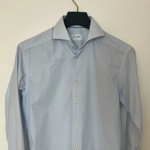 ETON skjorta - Välbevarad Eton skjorta  Storlek 38 Slim 