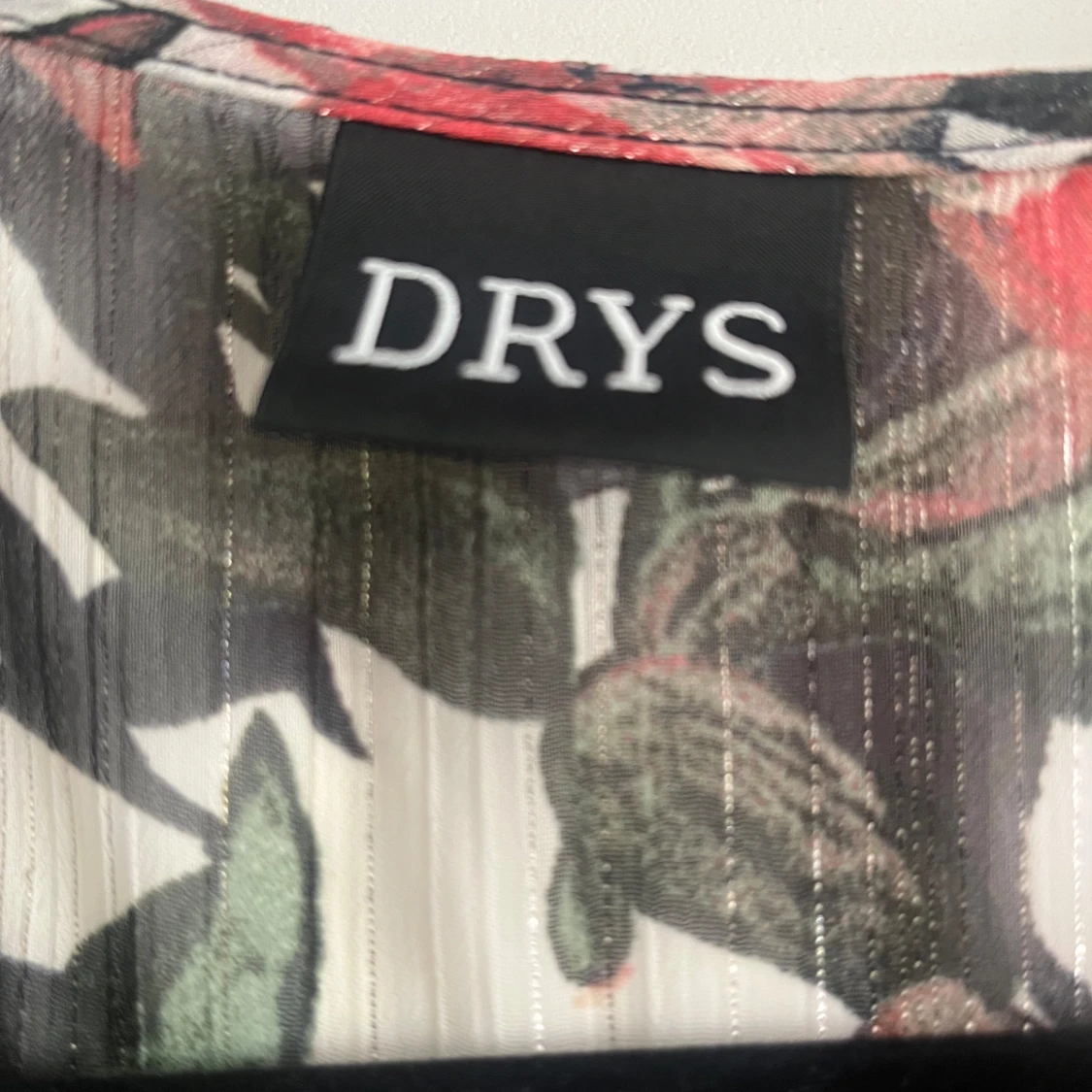 Blommig långklänning från DRYS - 90