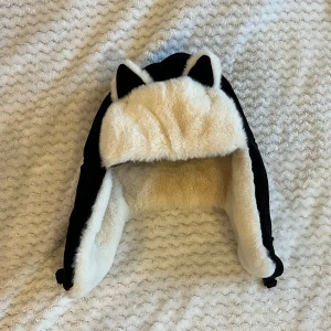 Mössa med kattöron - Vintermössa med kattöron, supervarm och mysig