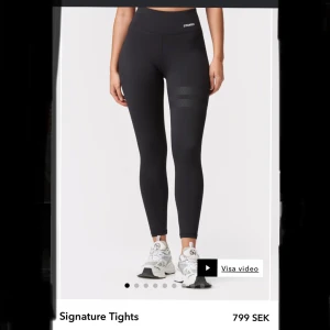 Träningstights - Perfekta tights från stronger, sytt ett litet hål men inget som märks eller syns (bild 3), har svart logga