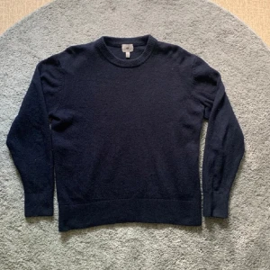 Blå stickad tröja från h&m - Pris är diskuterbart!