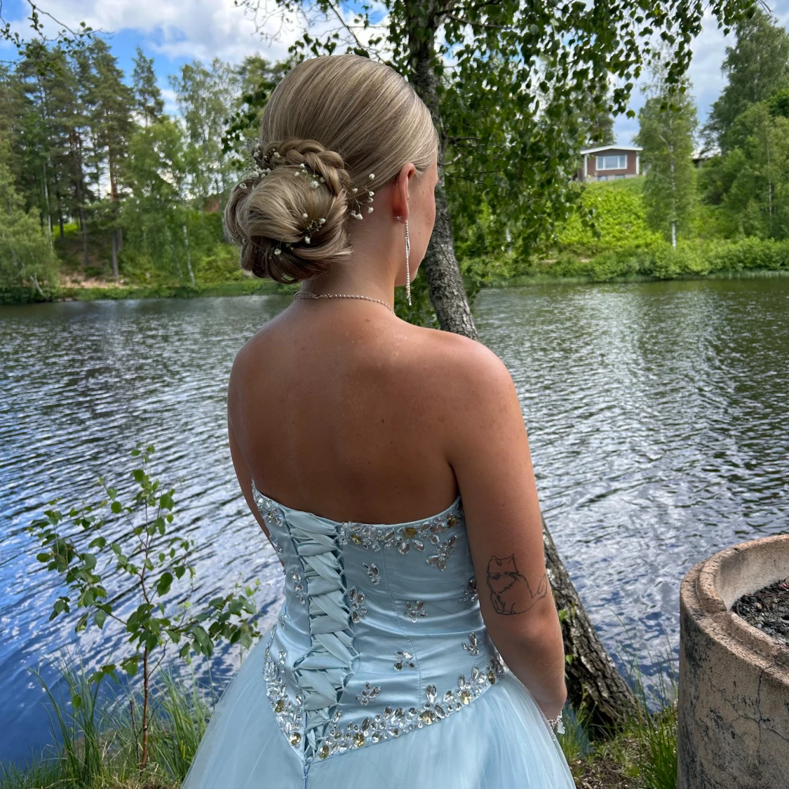 Ljusblå balklänning med fina detaljer👗🌸 - 92