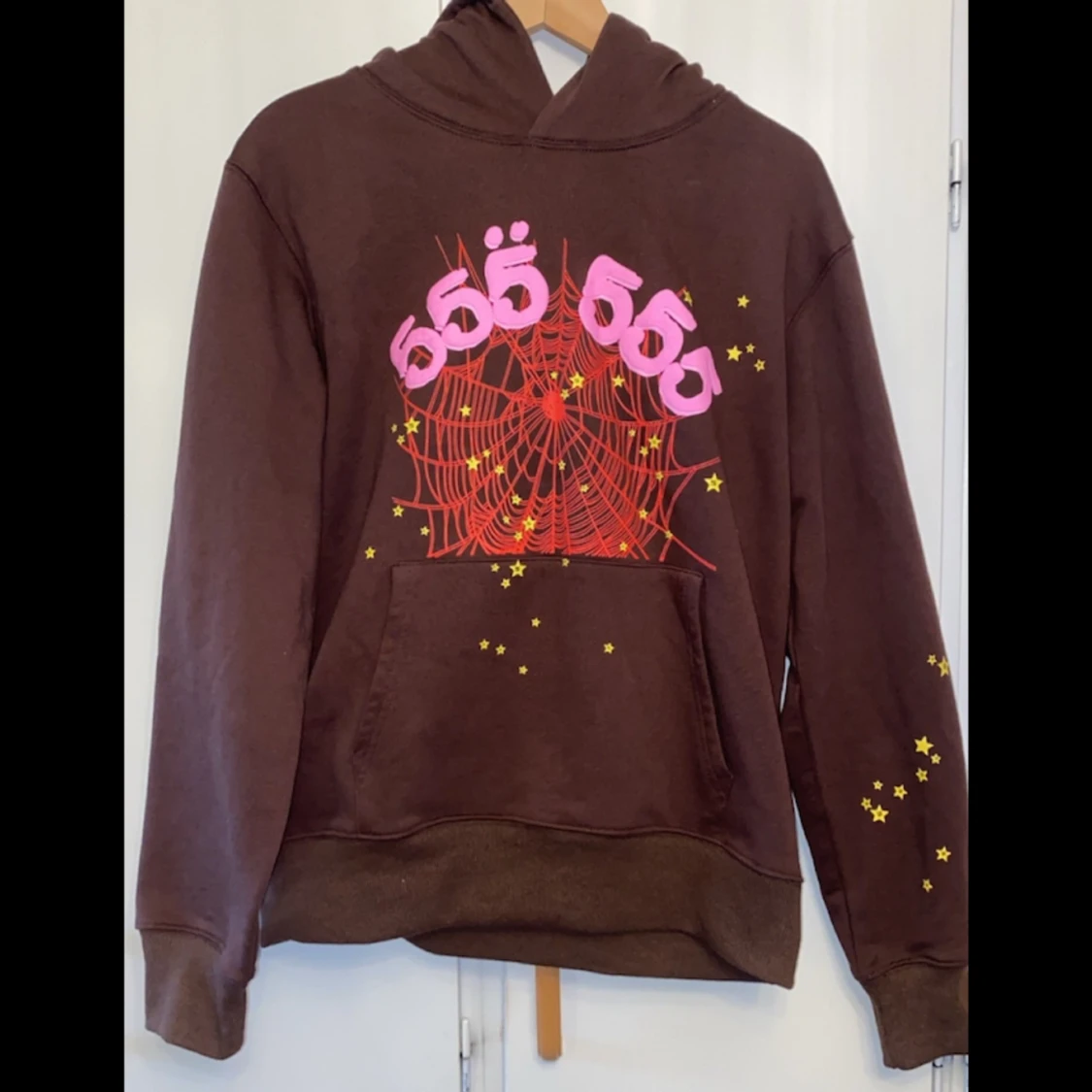 Brun sp5der hoodie och byxor