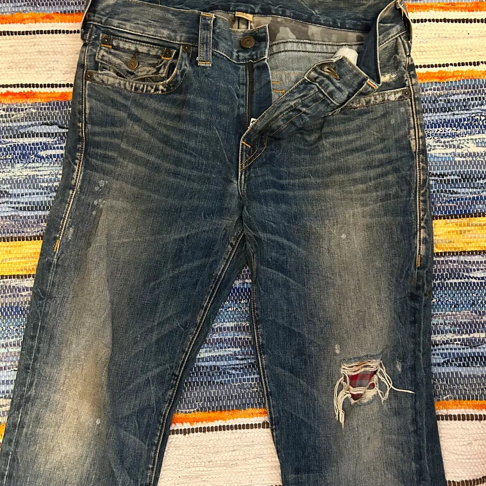47x109 cm. Jeans & Byxor.