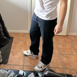 Feta baggy jeans - Säljer mina gamla baggy Levis jeans som är svinfeta och kostar 1200 egentligen. Priset kan diskuteras 