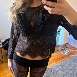 Spetstopp - Perfekt skick. Två sista bilderna är egna💓