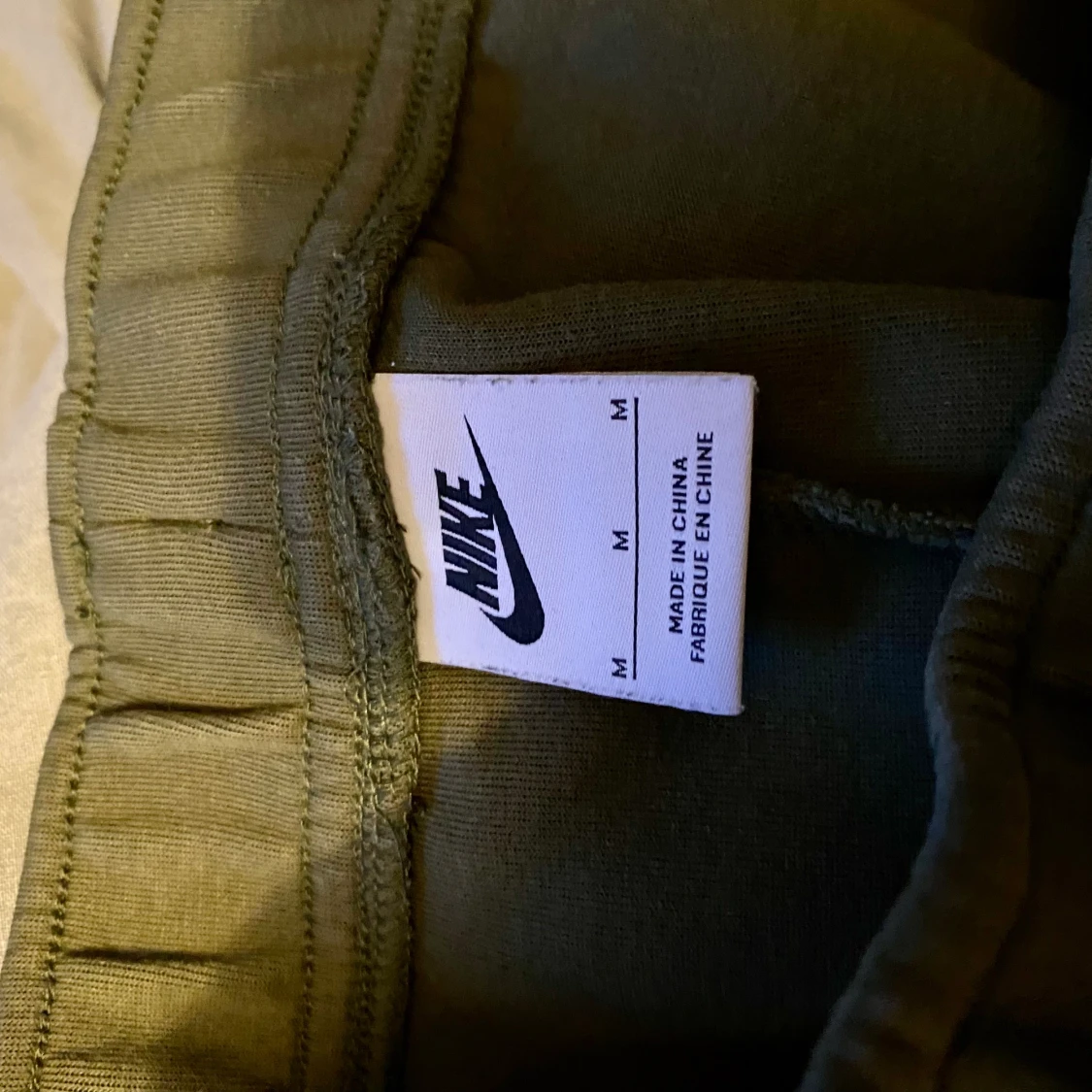 Olivgrön Nike Tech Fleece  - 90