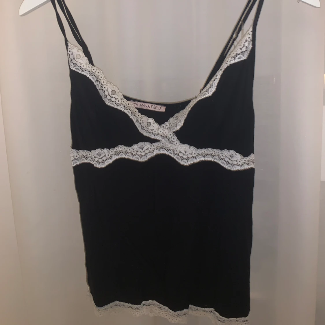 Topp från Anna Field  - 90