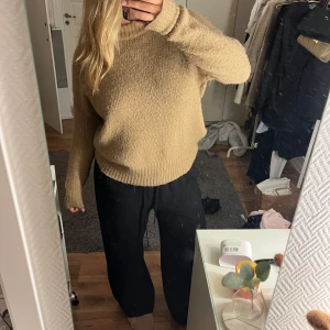 Stickad tröja  - Super skön!