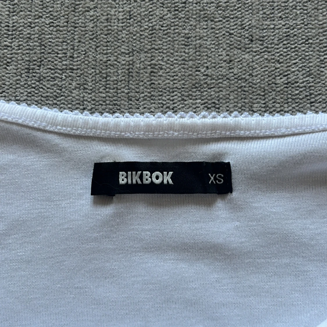 Vitt linne från BikBok - 91