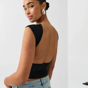 Topp öppen rygg - Soft touch open back top Köpt för 230kr. Aldrig använd! 
