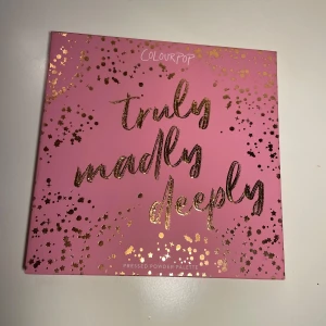 Colourpop Truly Madly Deeper. Ögonskuggor - Se bilder!  Någon skugga är möjligtvis swatchad :)