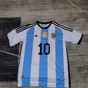Argentina Messi - Argentina Messi tröja. Oanvänd samt i väldigt bra skick