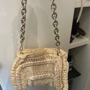 Väska ifrån Zara - Så fin och super bra skick!