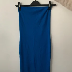 Blå klänning - Blå bandeau klänning💙💙