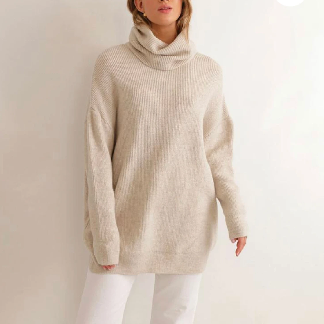 Oversize stickad tröja beige