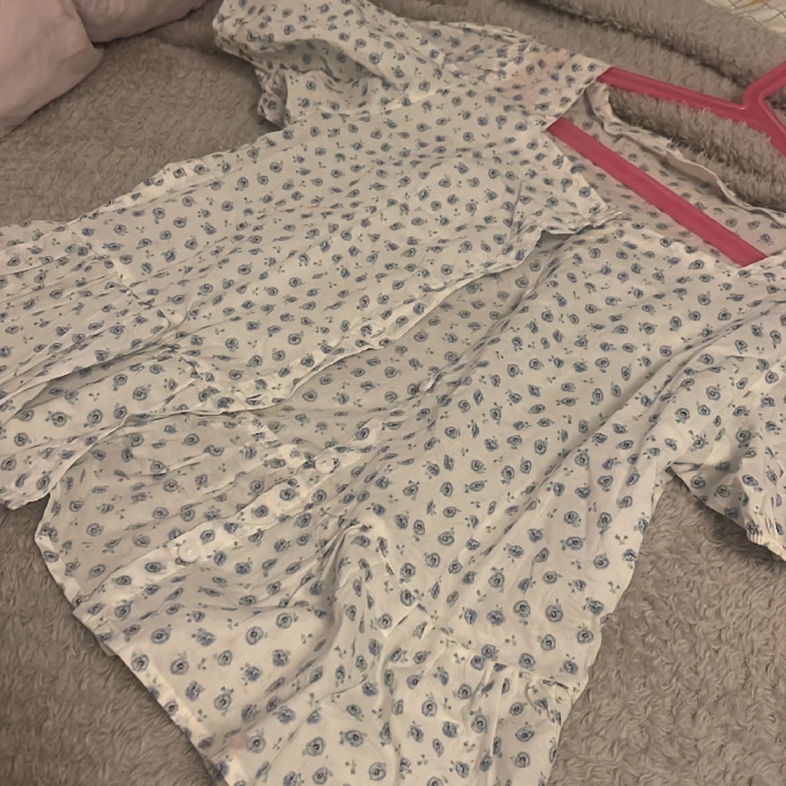 Tröja med blommig dekoration  - 91