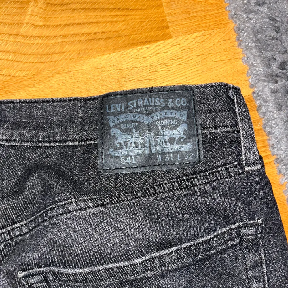 Levis 541 jeans i gott skick . Jeans & Byxor.