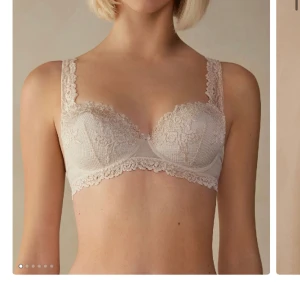 Intimissimi Bh - Säljer denna fina Intimissimi Bh då den inte kommer till användning! Nypris 500kr. Knappt använd, väldigt bra skick!