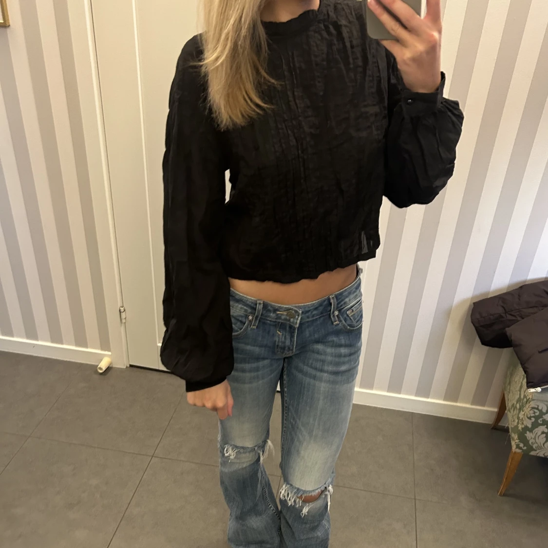 Blus med öppen rygg