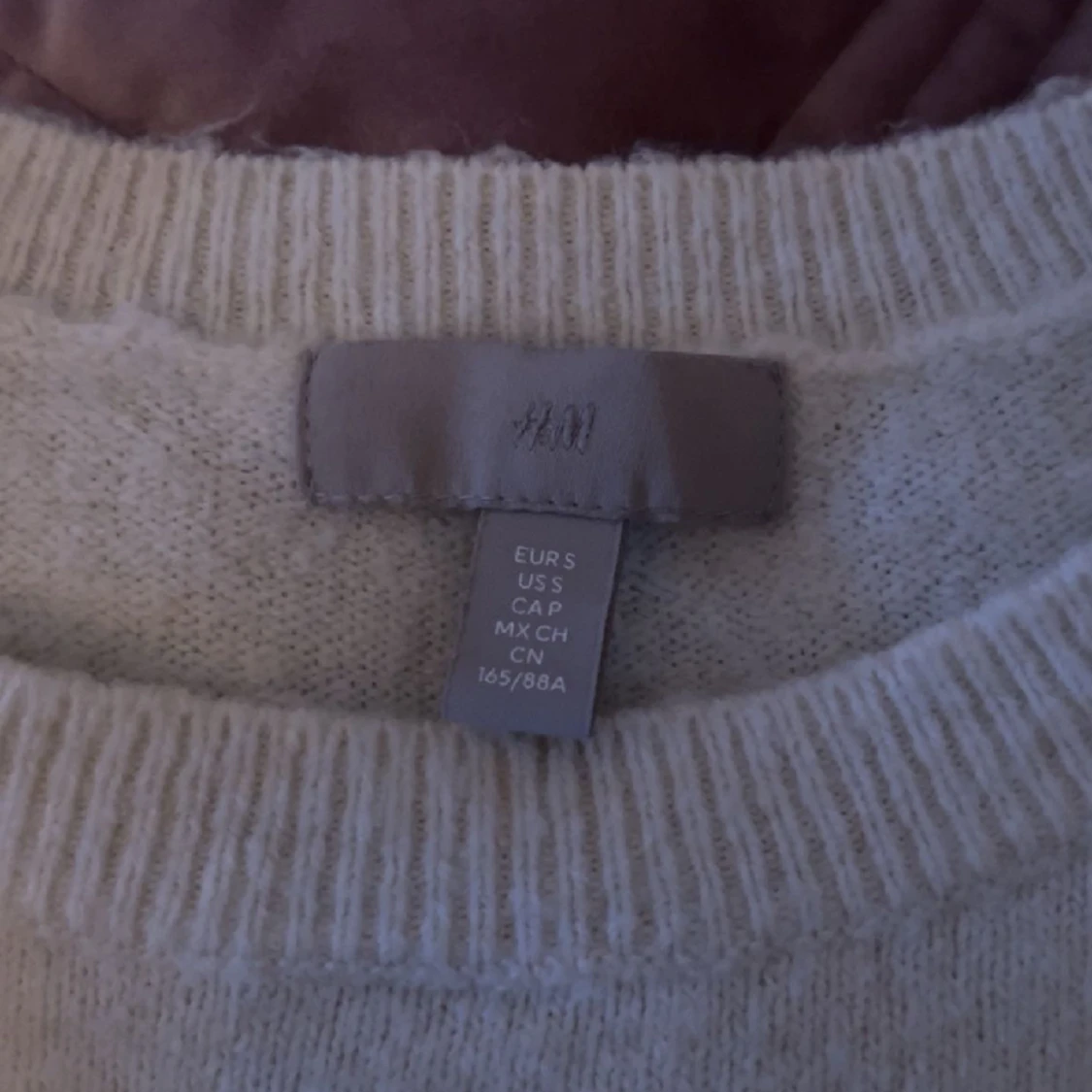 Vit stickad t-shirt  - 91