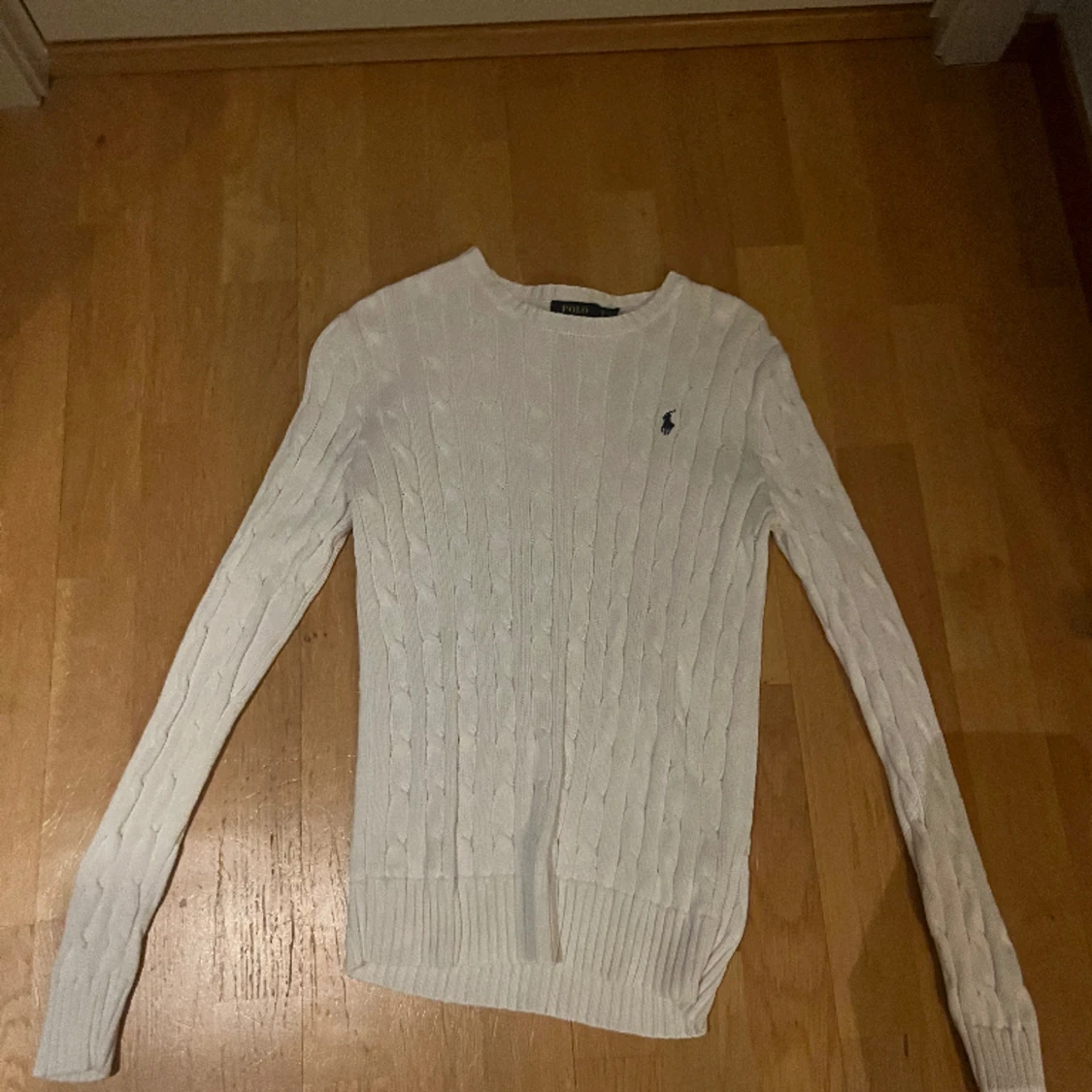 Stickad raplhlauren tröja  - 90