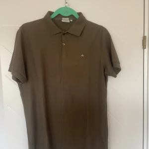 J.Lindeberg piké S - Bra skick Knappt använd  Bra passform