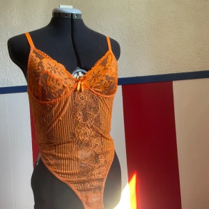Mesh body - Super fin mesh body/lingerie i en unik orange färg! 
