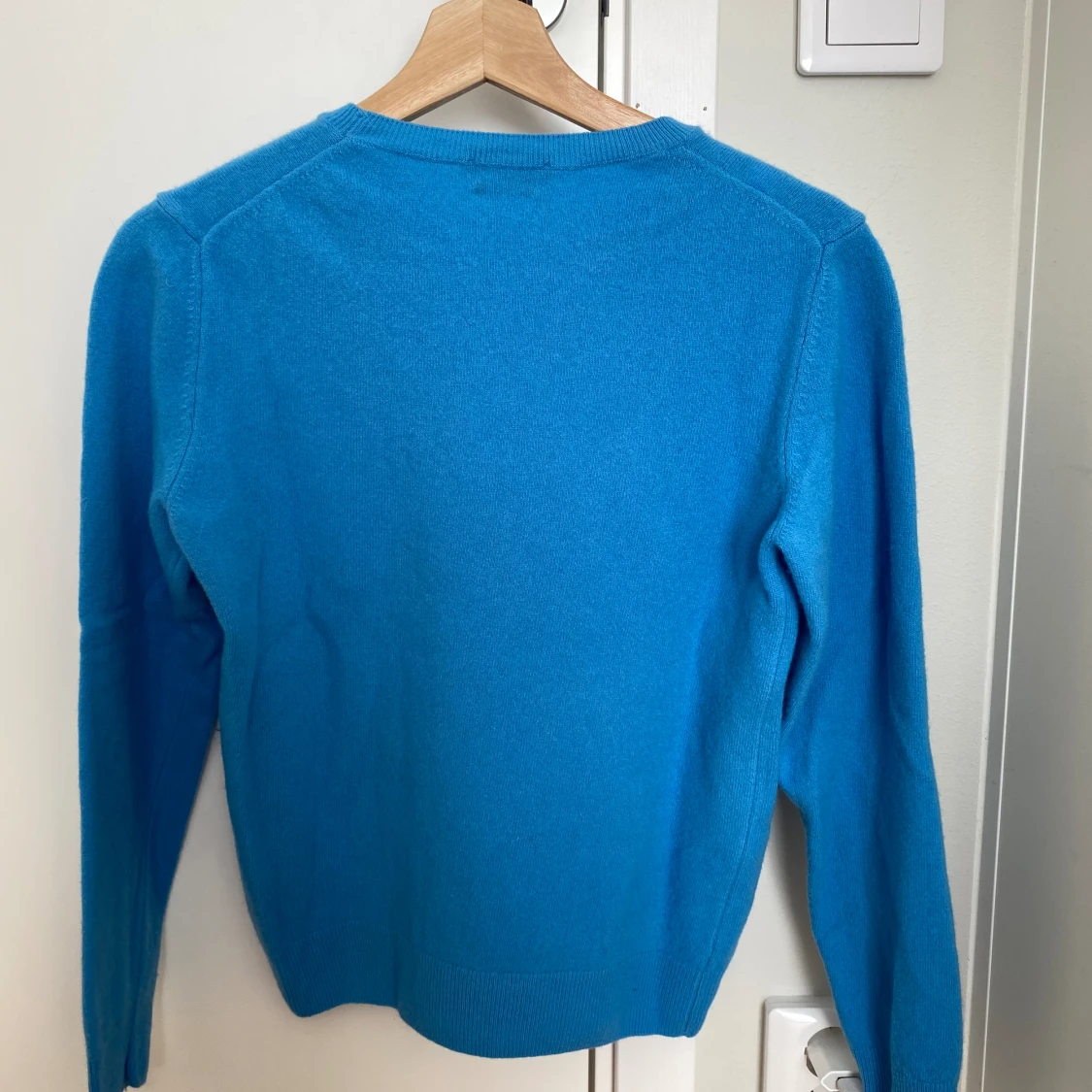 Blå tröja - 92