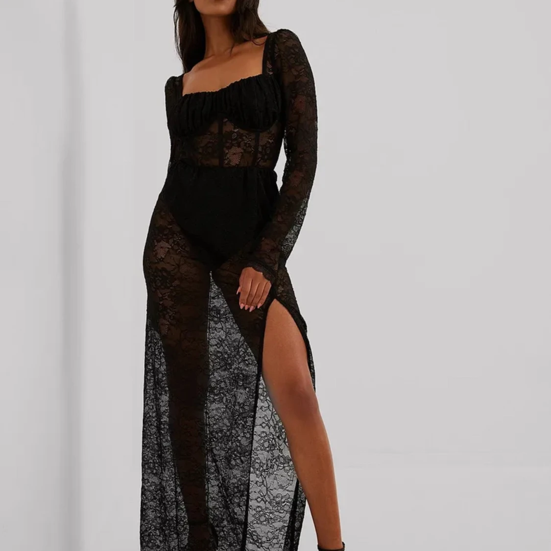 Festklänning säljes