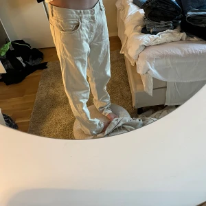 Beiga jeans - Tveka inte att ställa frågor💚