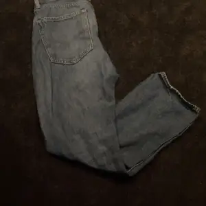 Schyssta Levis jeans som har använt ett få par gånger.