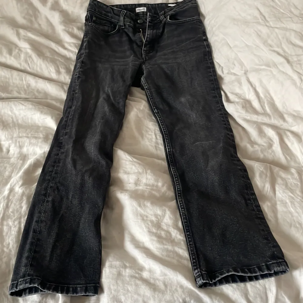 Svart gråa jeans från Filippa K. . Jeans & Byxor.