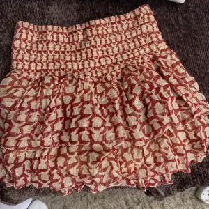 Jättefin kjol från brownie ❣️ storlek xs/s. Har inbyggda shorts under 