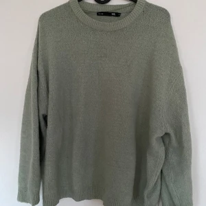 Stickad tröja - Använd men fin☀️