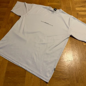 Rare 90s Nike Alpha Project Tee - Extremt rare tee från Nike Alpha project som var ett Nike-brand som släpptes 1999.