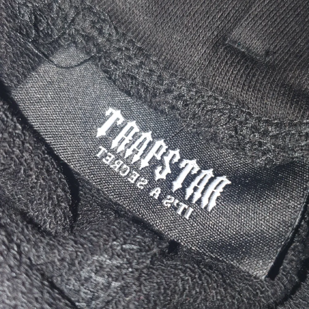 Nya trapstar shorts strlk M/L. Shorts.