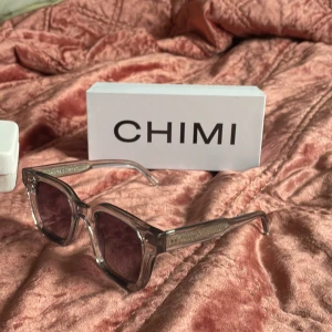 Chimis 04 grey  - Säljer dessa i nyskick. 
