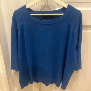 trekvarts tröja  - säljer denna jätte fina trekvarts tröjan från bikbok 💙