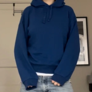 Hoodie - Säljer denna jätte fina hoodien från zara💕
