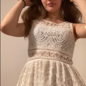 Fin sommarklänning - Snygg klänning till sommarn eller studenten i bra skick, skriv för fler bilder