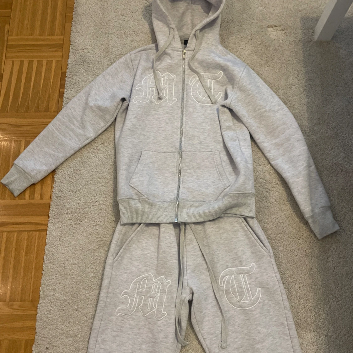 Tuttolente ’MT’ Tracksuit Grey