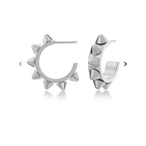 Säljer mina Peak Creoles S Steal örhängen - I bra skick, inga tecken på användning Nypris 399